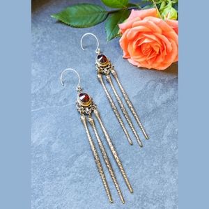 🦋LAST🦋 NWT Trollbinde Garnet Temple Serpent Earrings